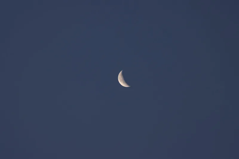 After the Full Moon Fades: How the Waning Gibbous Phase Quietly Heals What the Peak Left Behind